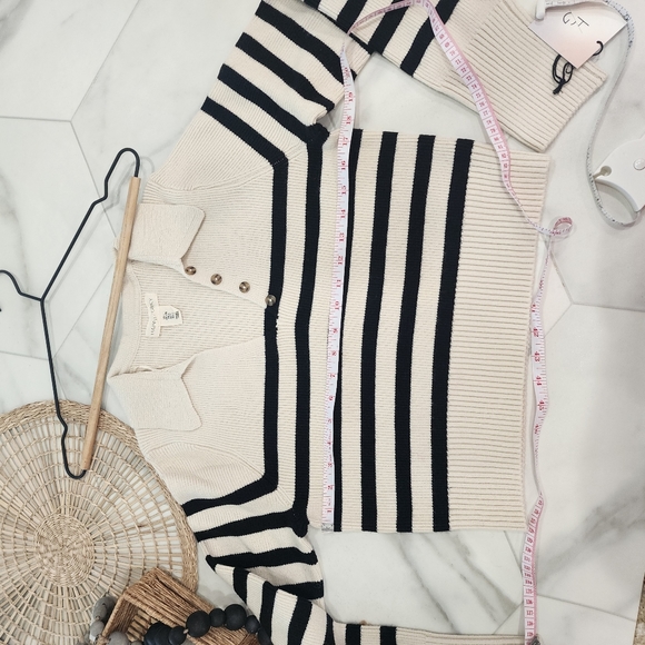 [ HAPPILY GREY] New w/ tags! CUTEST  cream/ navy striped COLLARED v-necK SWEATER - Picture 6 of 16